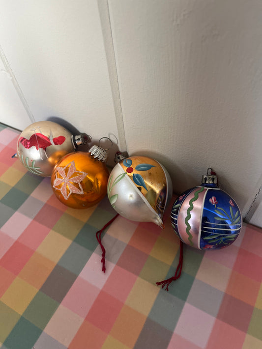Vintage glass baubles set of 4