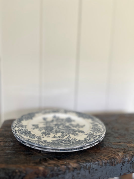 Set of 2 Crown Ducal cake plates