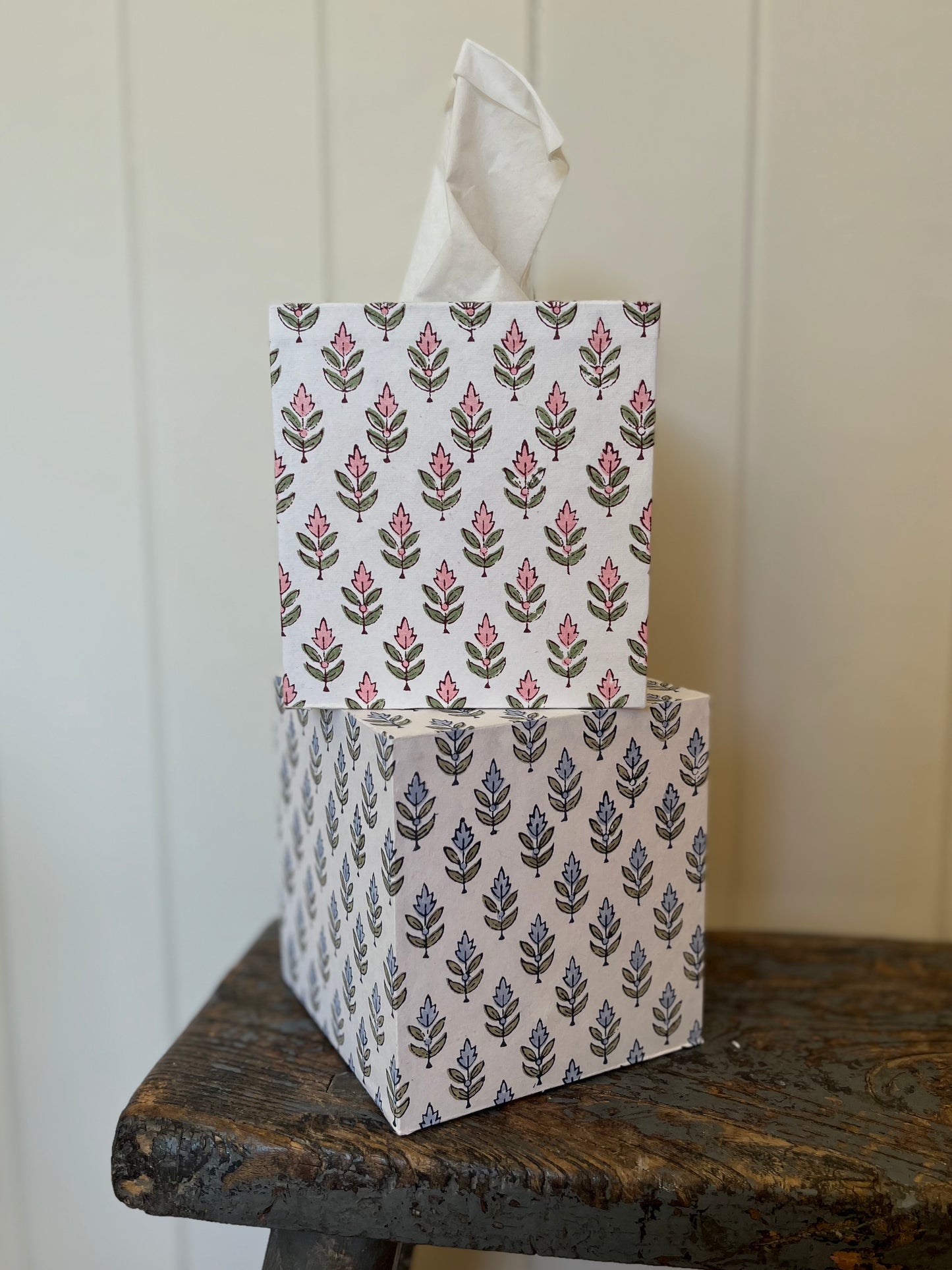 Melody Way Tissue Box Holder - Pink
