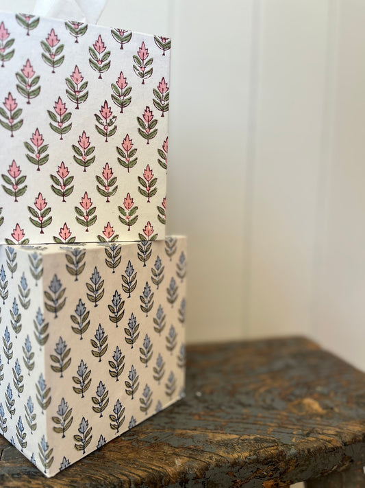 Melody Way Tissue Box Holder - Pink