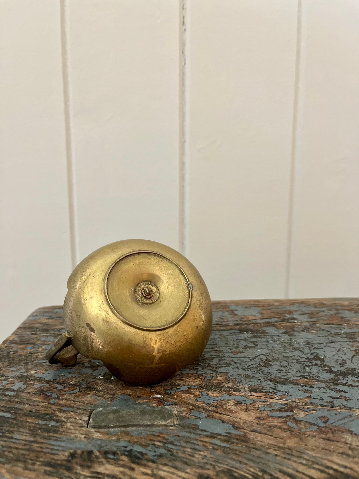 Vintage brass scalloped candlestick holder