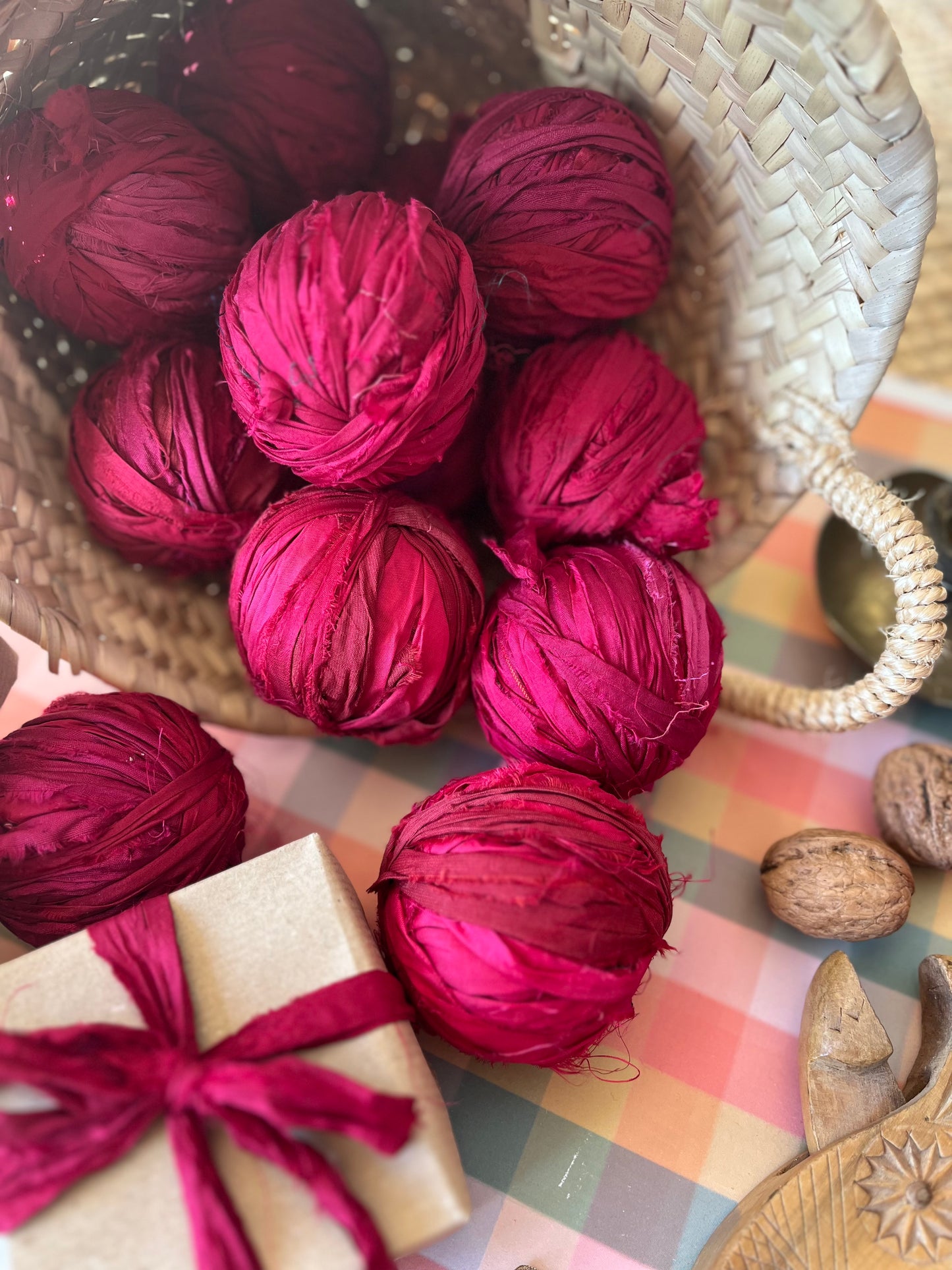 Recycled silk ribbon - Berry