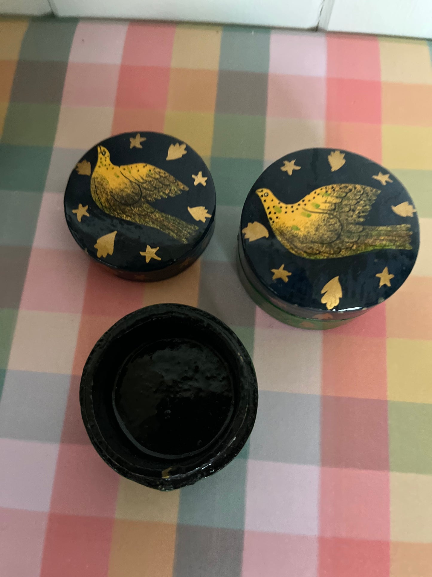 Vintage papier-maché trinket pot