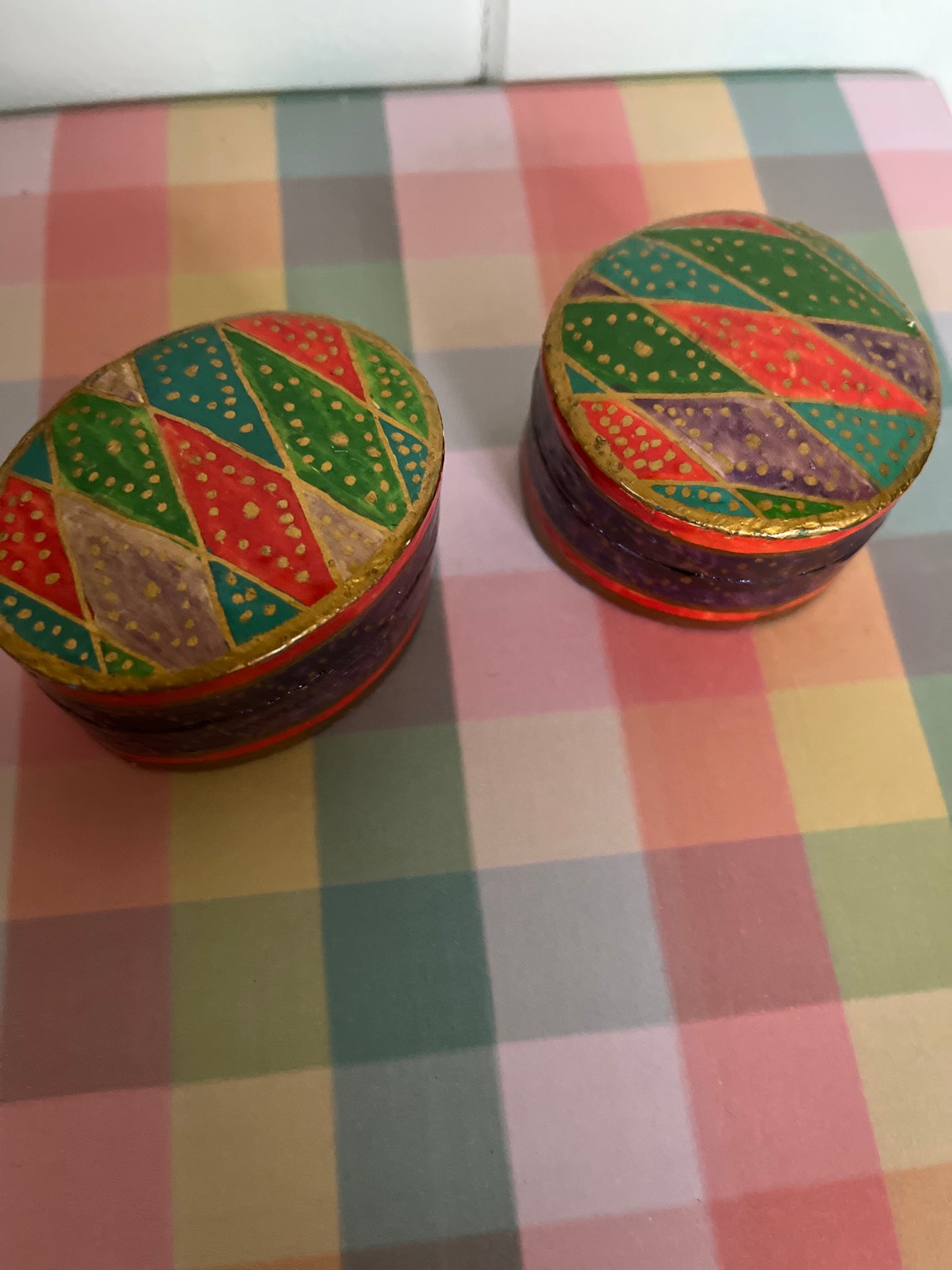 Vintage papier-maché trinket pot