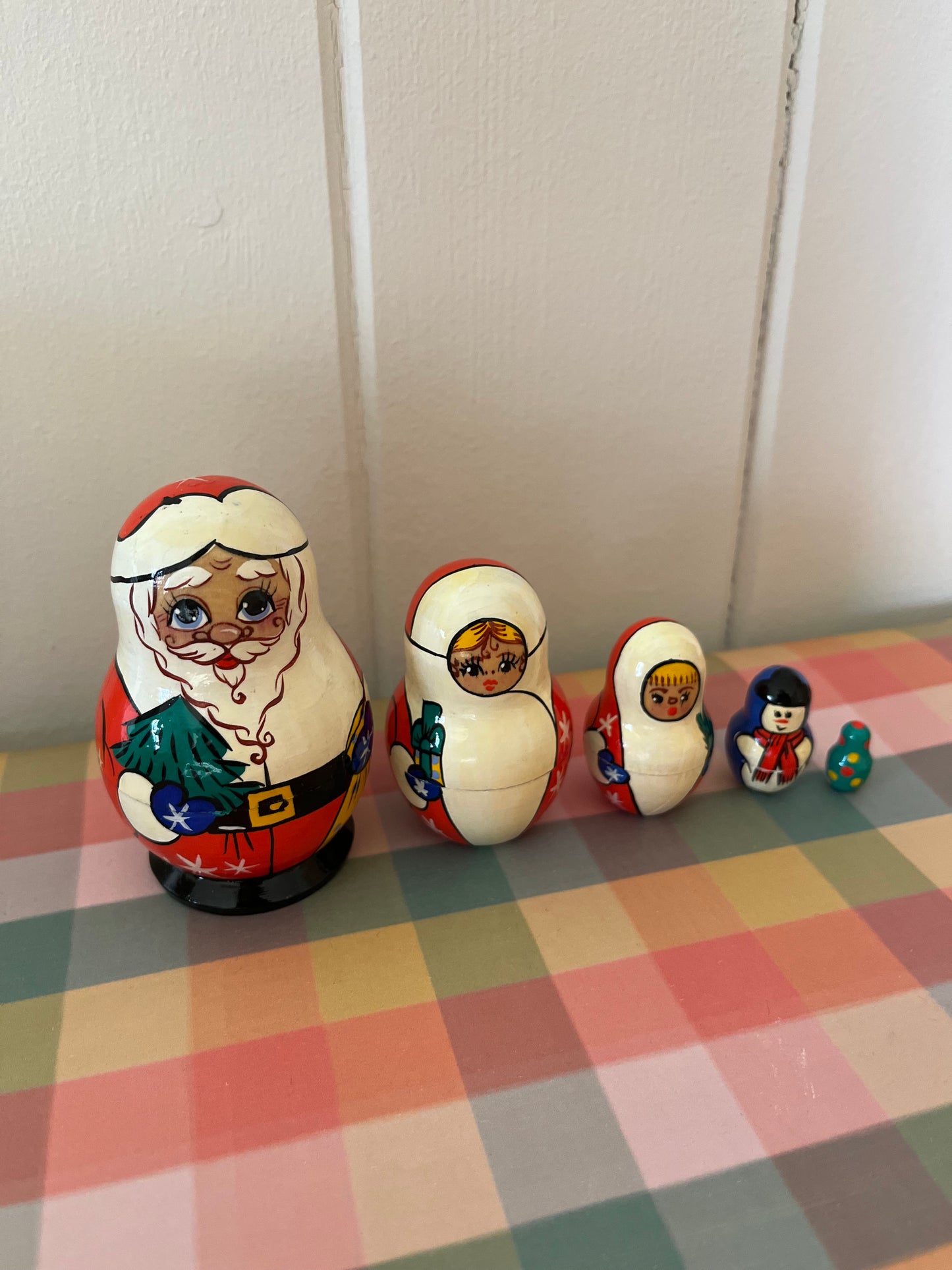 Santa & Mrs Claus Matryoshka dolls set of 5