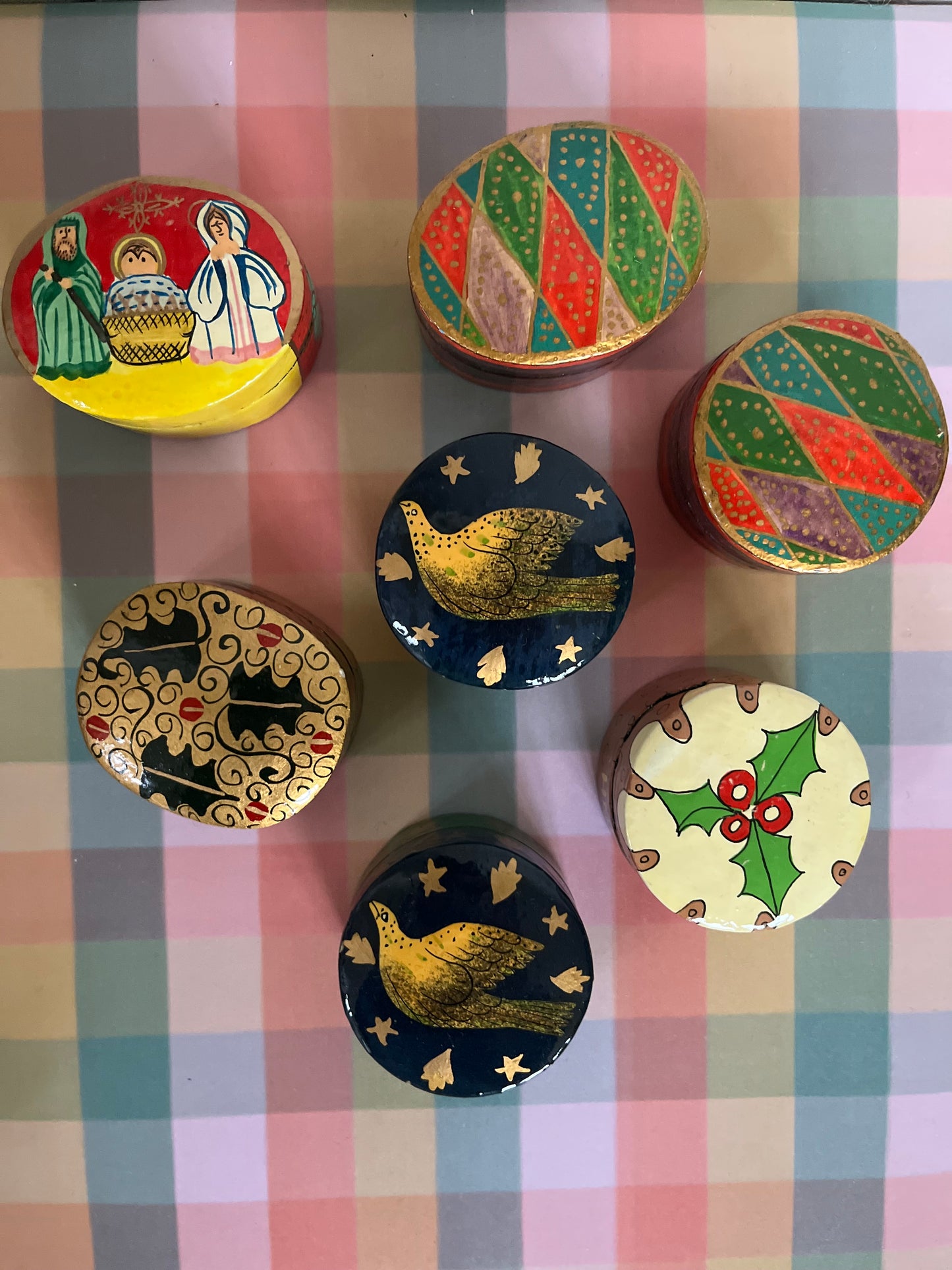 Vintage papier-maché trinket pot