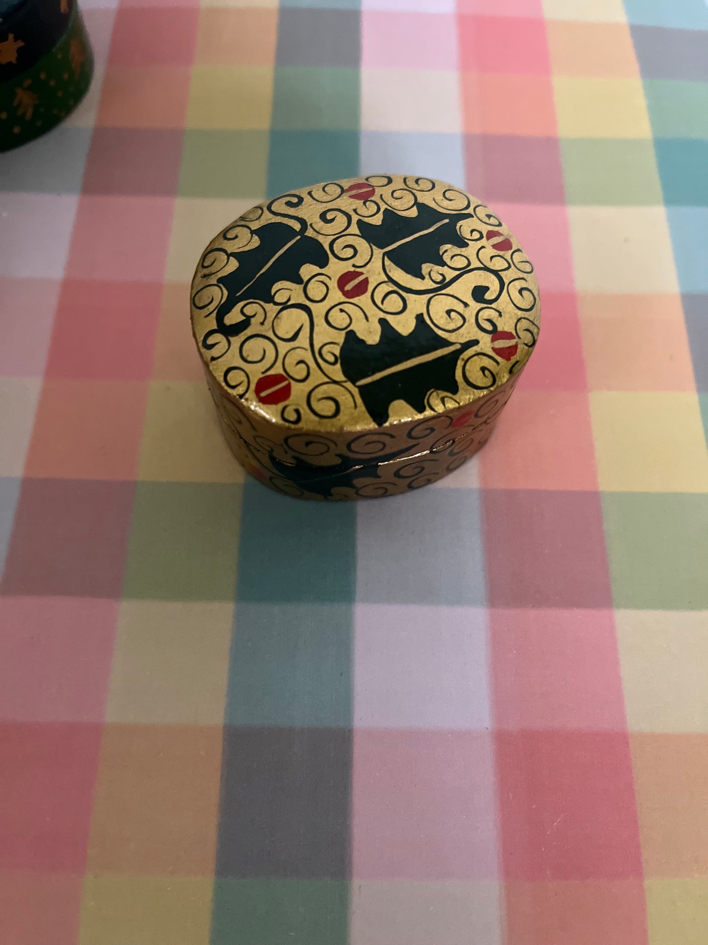 Vintage papier-maché trinket pot