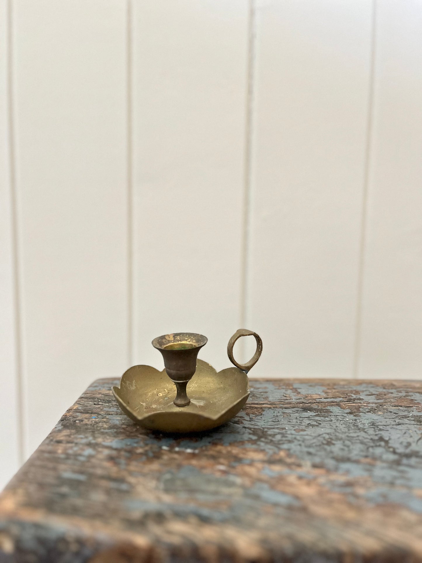 Vintage brass scalloped candlestick holder