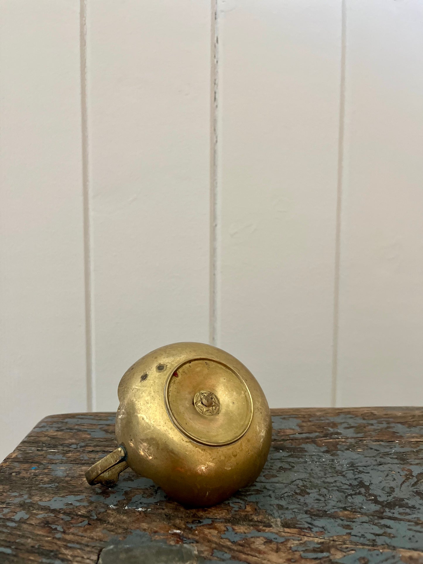 Vintage brass scalloped candlestick holder