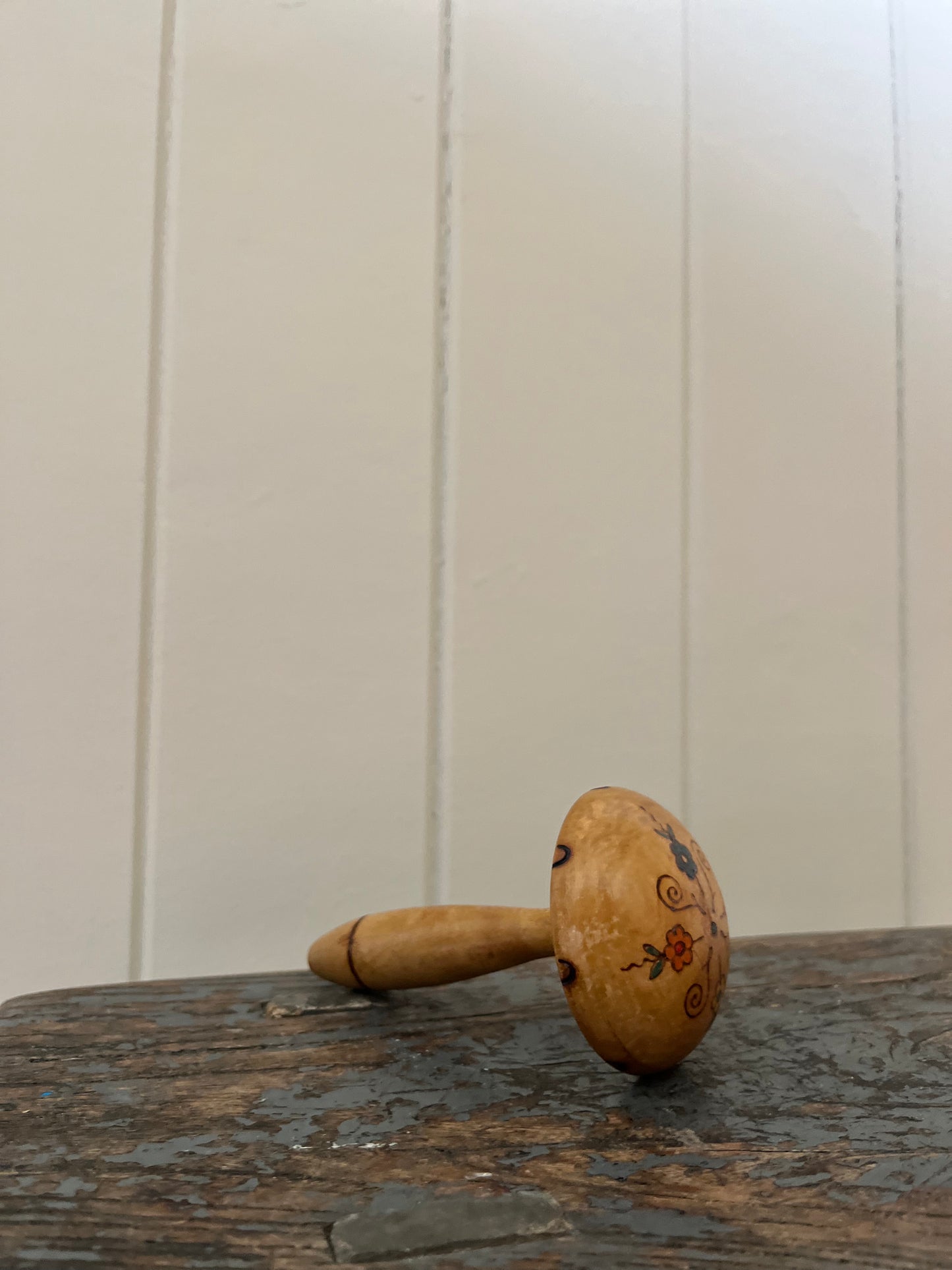 Vintage darning mushroom