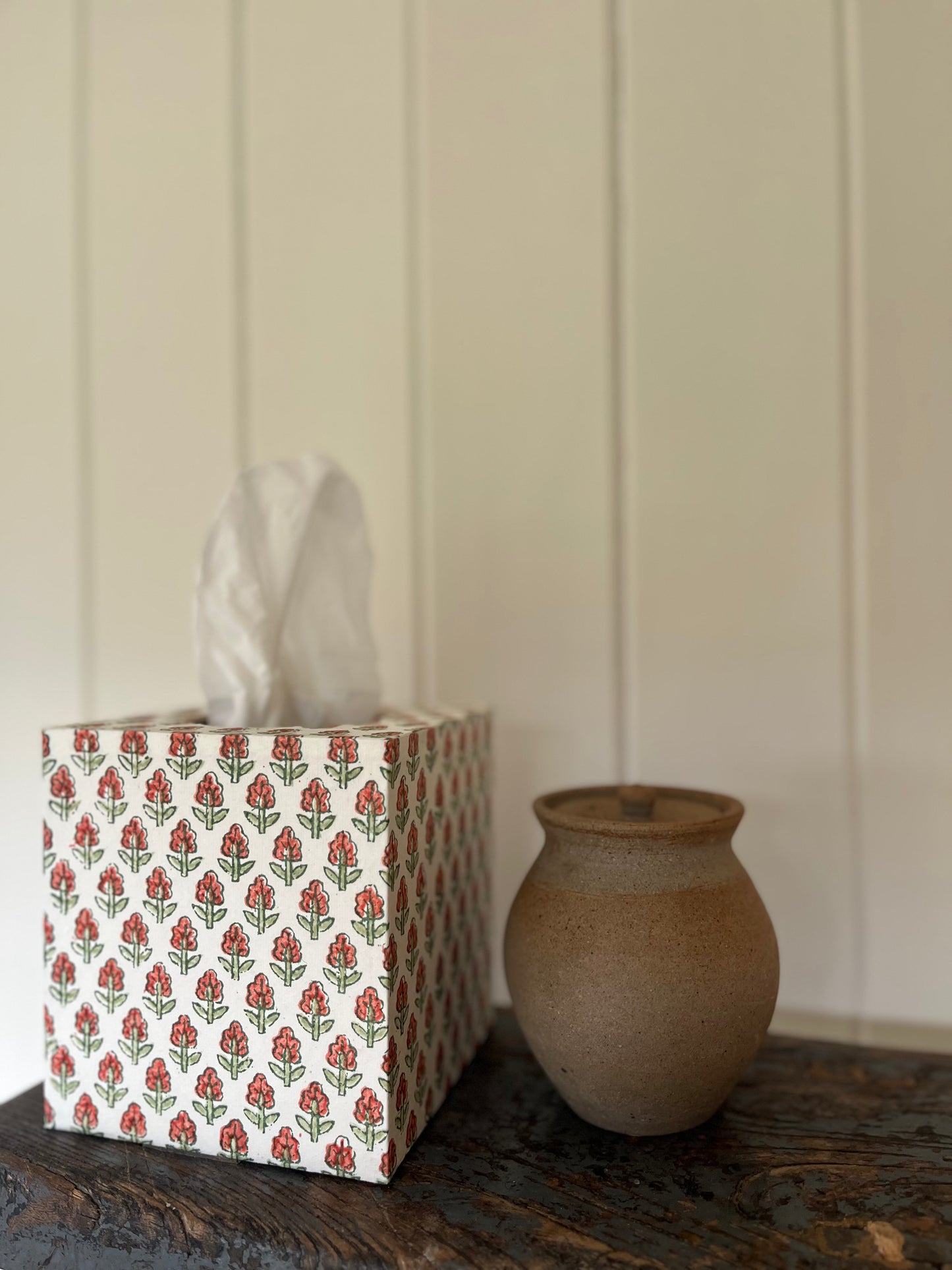Melody Way Tissue Box Holder - Red Tulip